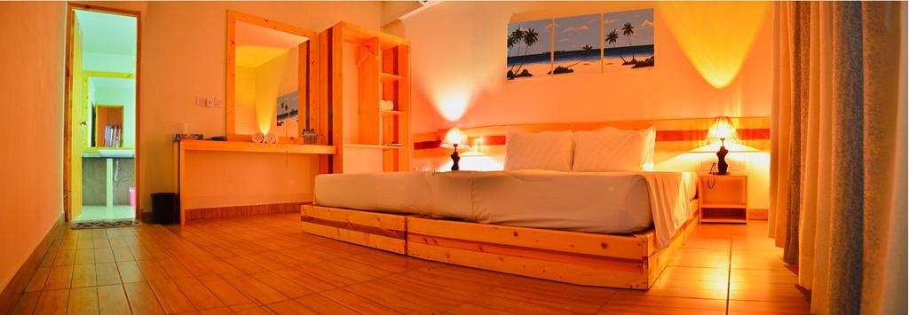 Crystal Dhiffushi Hotel Exterior foto